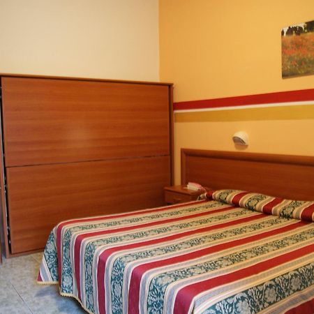 Hotel Dolly Viareggio Quarto foto