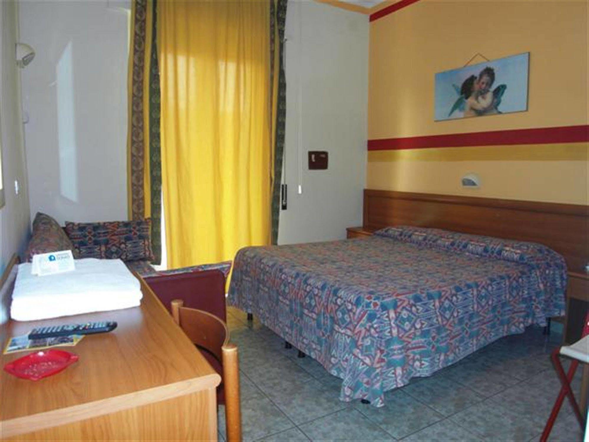 Hotel Dolly Viareggio Exterior foto